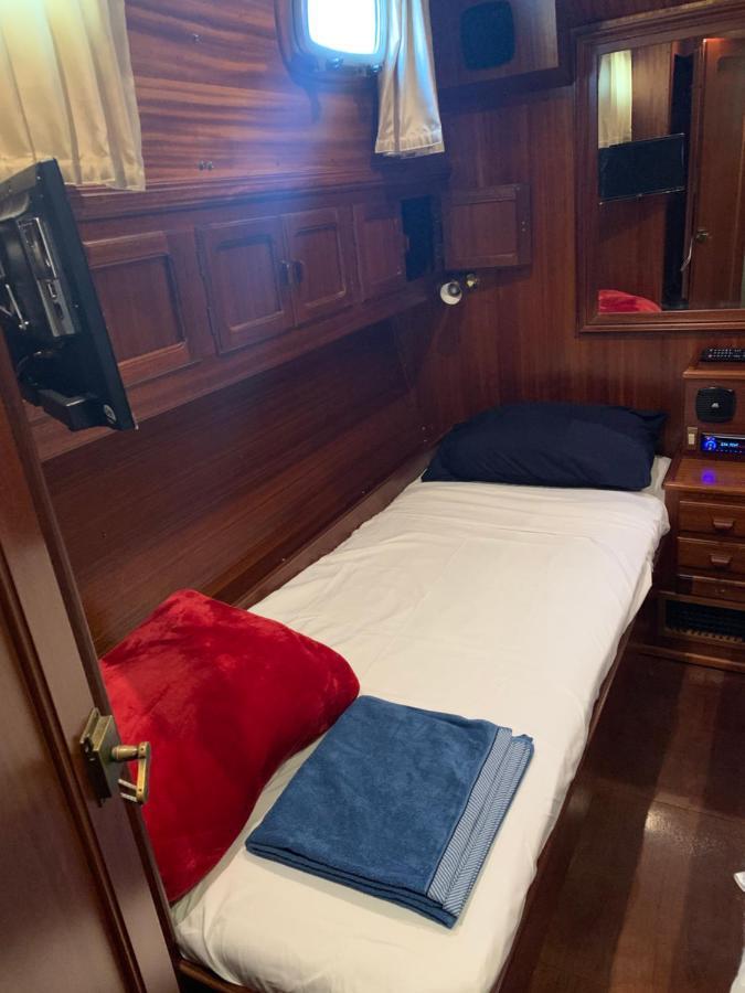 Delphin 4 Odysea It Bateau-hôtel