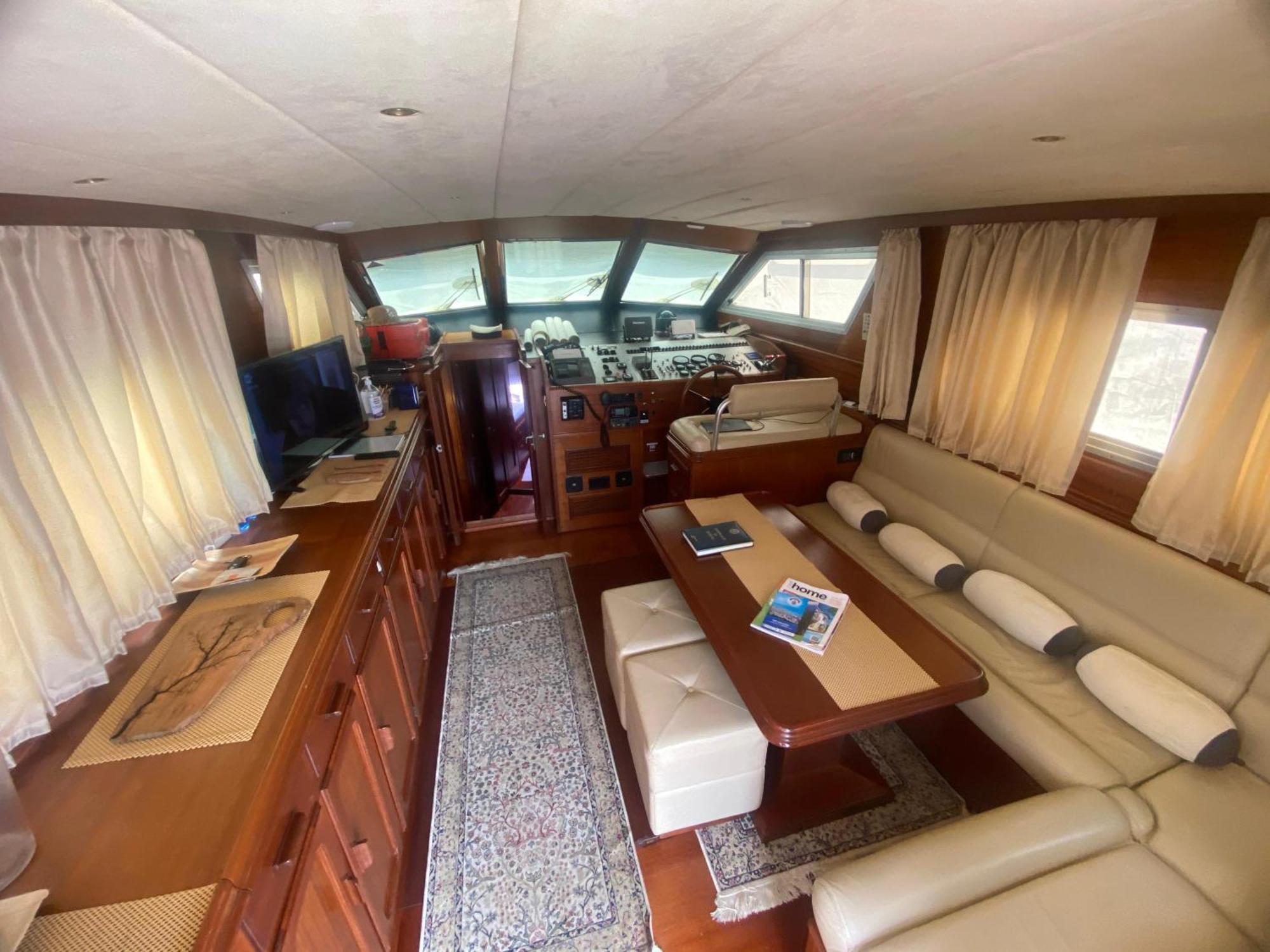 Delphin 4 Odysea It Botel *