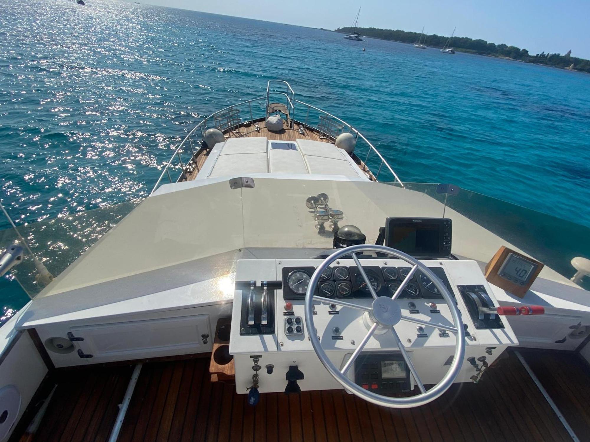 Botel Delphin 4 Odysea It *
